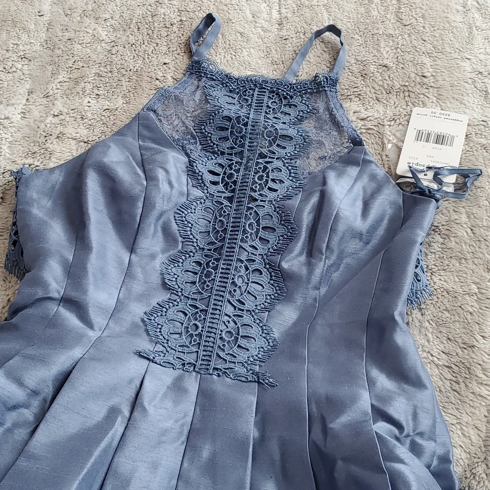 Free People Sky Blue Heart to Heart Lace Halter Neck Flare Romper NWT Size 0 - Picture 4 of 8